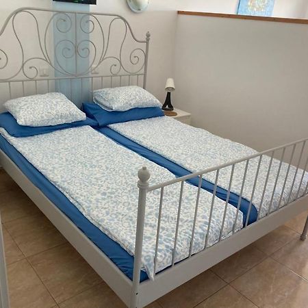 Yumbo Beach Apartment 2 With High Speed Free Internet San Bartolomé Εξωτερικό φωτογραφία